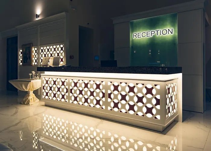 Отель Hotel Perla Gold 5*