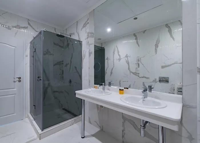 Hotel Perla Gold Отель Приморско